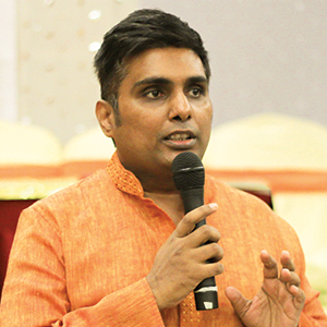 Naresh Dubbudu, NIT Warangal Gold Medalist and Founder of Gyanville Academy, Hyderabad